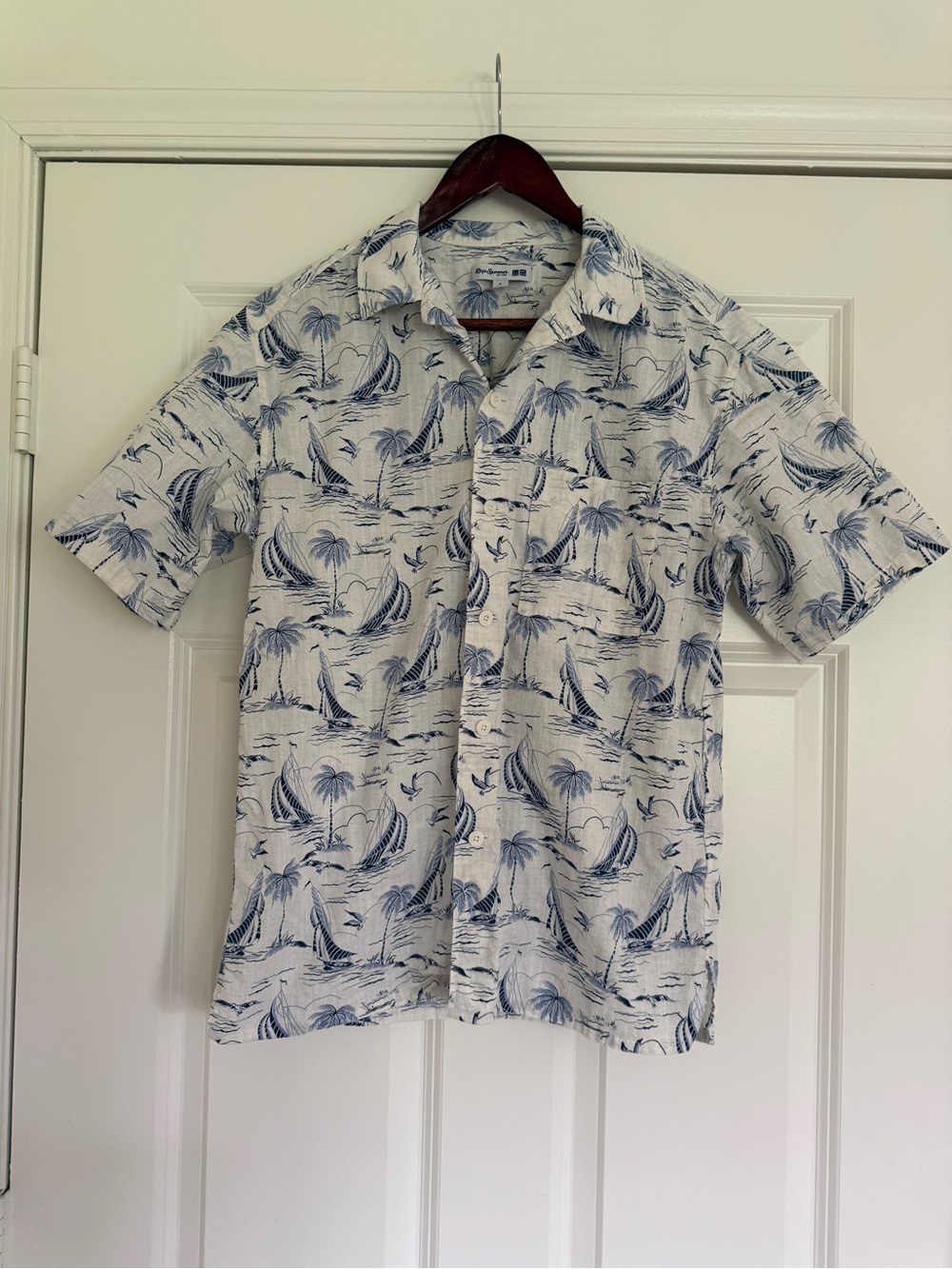 Reyn Spooner x Uniqlo Short-Sleeve Button-Down Hawaiian Nautical Sailboat small